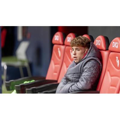Fotos del entrenamiento de Osasuna a puerta cerrada este jueves 2 de abril en Tajonar