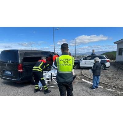 Auxiliado de urgencia un varón de 78 años tras sufrir una indisposición cardíaca en la Autovía del Camino