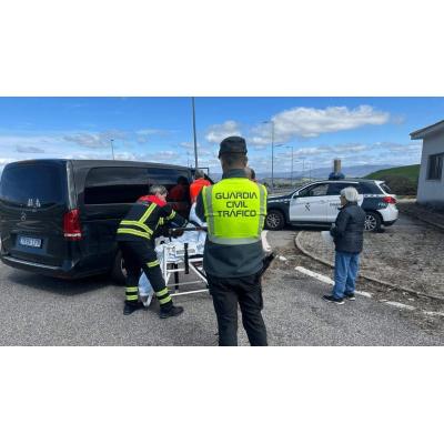 La rápida actuación de la Guardia Civil en la A-12 evita males mayores con un hombre indispuesto camino de Pamplona