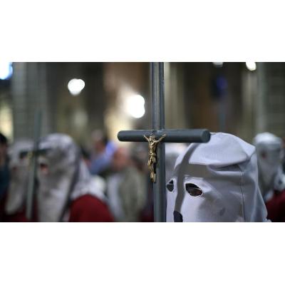 La lluvia da tregua este Viernes Santo en Pamplona y permitirá la procesión del Santo Entierro