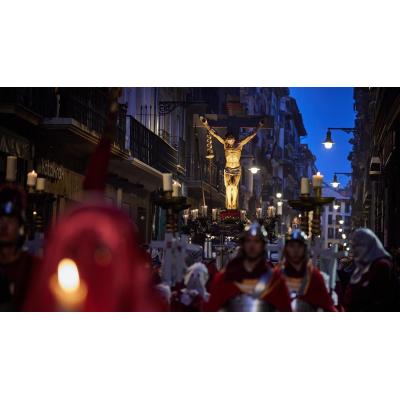 ¿Desde dónde puedo ver la procesión del Santo Entierro de Pamplona?