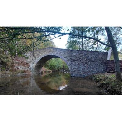 El 'puente esqueleto' resucita en el valle de Arce