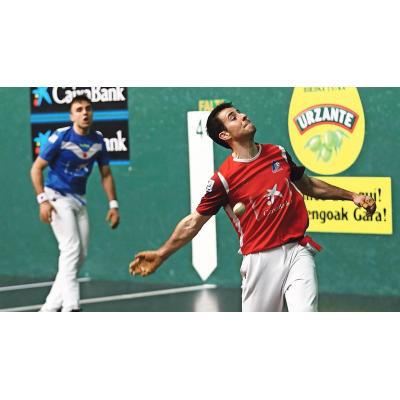 Darío deja en seis al campeón Elordi