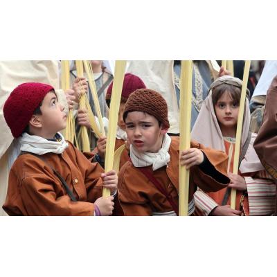 Fotos de la procesión de Viernes Santo en Pamplona