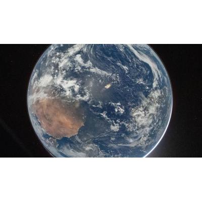 Las primeras fotos de la Tierra desde Artemis II dejan una imagen espectacular del planeta