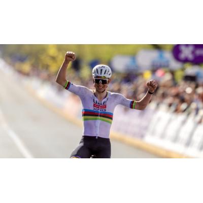 Pogacar agranda su leyenda con su tercer Tour de Flandes