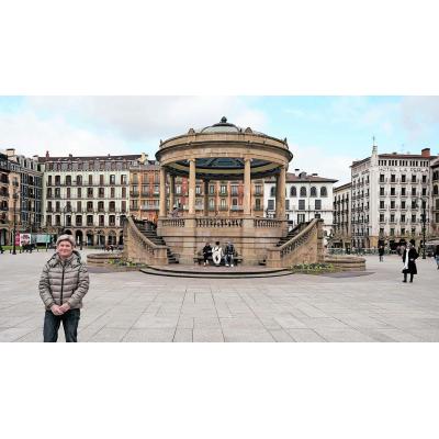 Pompelo les ajustició con misterio: La Plaza del Castillo ocultaba cinco cadáveres que esconden una incógnita