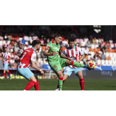 Osasuna Promesas se agarra a la permanencia