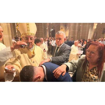 Bautizo de 35 adultos en la catedral de Pamplona