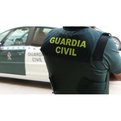 Detenido en Ribadesella por disparar desde su casa a una persona a la salida de un pub