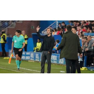 El técnico del Alavés felicita al VAR por el punto que le ha dado en el minuto 90 ante Osasuna