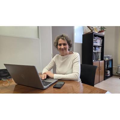 Inés Francés (Gobierno): "Hemos animado a mejorar en ratios y salarios en residencias, faltaría un convenio colectivo"