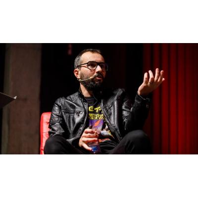 Orden de detención contra el humorista Jair Domínguez para citarlo a un juicio impulsado por Vox