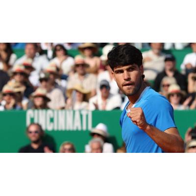 Carlos Alcaraz domina a Valentin Vacherot y brinda otra final de alto voltaje con Jannik Sinner
