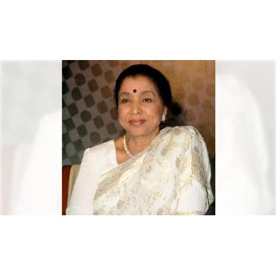 Muere la india Asha Bhosle, la voz de Bollywood y la artista más grabada de la historia