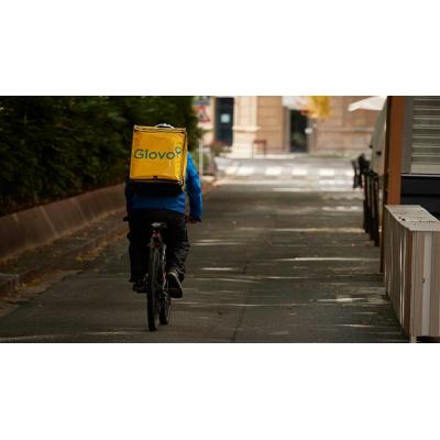 Los riders de Glovo llaman a parar en abril ante un ERE masivo y el temor a perder derechos laborales