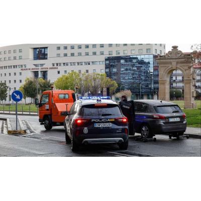 La Justicia investiga al encapuchado que dejó una maleta junto al Palacio de Justicia de Pamplona y desató la alarma