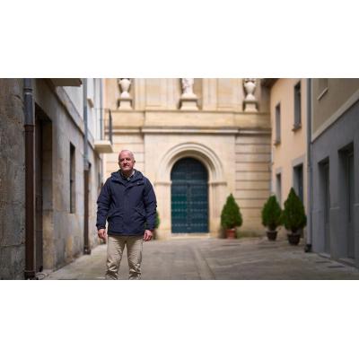 Juan Echenique, periodista: "El pacharán se daba a los niños de Pamplona como un tónico"