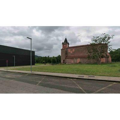 Una iglesia en Lecároz, en riesgo de desaparecer: "El Gobierno de Navarra ha llevado a un deterioro del edificio"