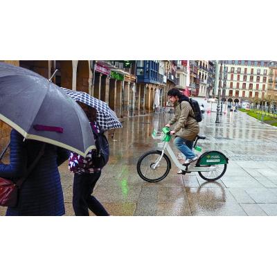 El nuevo servicio público de bicicleta de Pamplona, que se extenderá a toda la comarca, funcionará las 24 horas del día todos los días del año