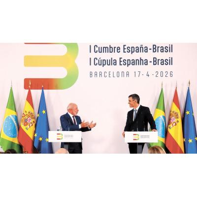 Sánchez amenaza con llevar el pacto de PP y Vox en Extremadura a los tribunales