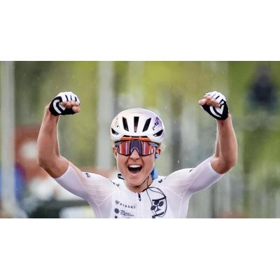 La española Paula Blasi logra una victoria histórica en la Amstel Gold Race