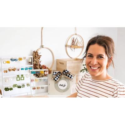 La artesana que da a sus pendientes nombre de mujer