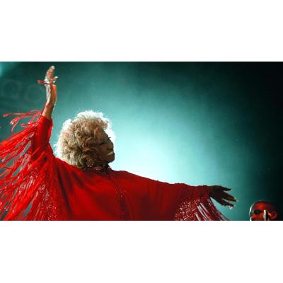Celia Cruz y Pedro Knight protagonizaron una dulce noche de Sanfermines: "¡Que se besen, que se besen!"