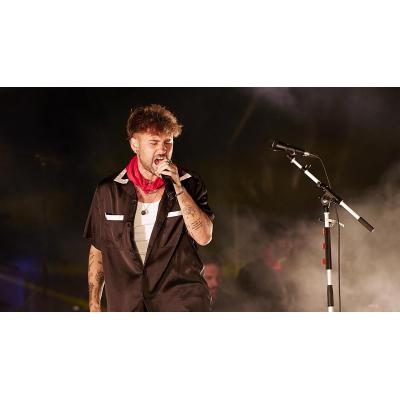Dani Férnandez, que tiene previsto actuar en Pamplona el próximo sábado, intervenido tras caerse en un concierto en Valencia