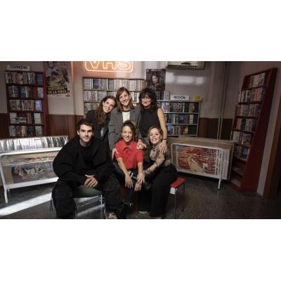 Andrea Jaurrieta estrena 'Cochinas', su primera serie: "La comedia es algo que se me da bien en la vida"