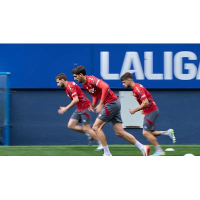 Osasuna y Athletic, dos velocidades en el motor económico: 100 millones de diferencia