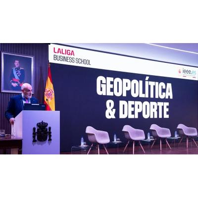 Javier Tebas: "Hay que poner medidas por los pitos al himno, no es libertad de expresión"