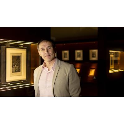 Luis Zueco, escritor: "Goya fue un genio del arte y además inteligente, y salvó los 'Caprichos' de la Inquisición"