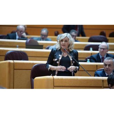 "Se quitan escudos pero no la foto del asesino de mi padre": El desgarrador reproche de María Caballero a Marlaska