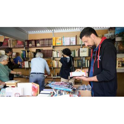Libros, rosas y descuentos: Guía para no perderte nada en el gran Día del Libro en Pamplona