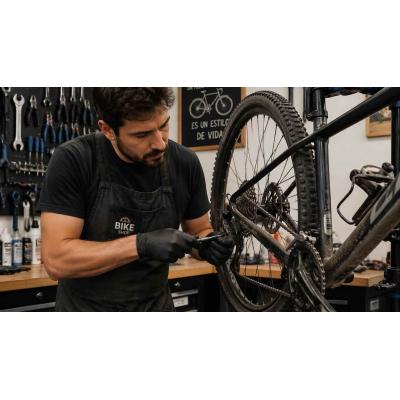 ¿Tienes una bici vieja en el trastero?: Navarra lanza un "cheque" de 50 euros para que la pongas a punto gratis