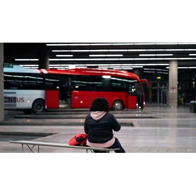 Pamplona reparte más de mil billetes de autobús cada año a personas migrantes