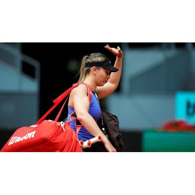 Jessica Bouzas arrasa en su debut en Madrid y Paula Badosa cae eliminada