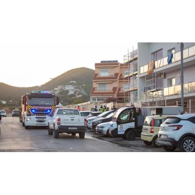 Cuatro heridos, dos críticos, y 70 desalojados tras una explosión en un bloque de viviendas de Ibiza