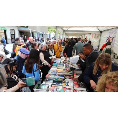 Día del Libro 2026: horario y listado de librerías que estarán en la avenida Carlos III de Pamplona