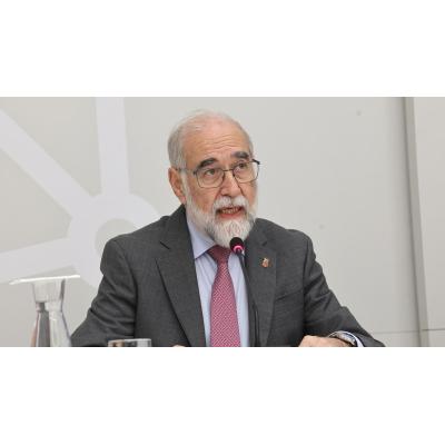 El Departamento de Salud prevé abrir desde mayo más citas en internet para poner fin a las colas en los centros de salud: "No será necesario hacer fila a las 8 de la mañana"