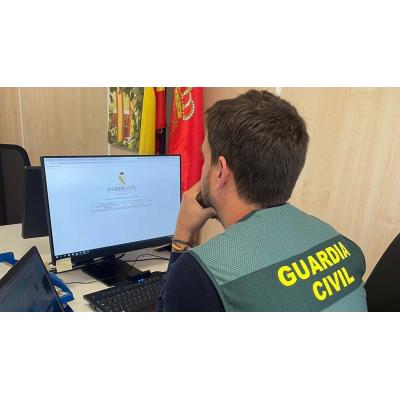 Investigado un empleado en Navarra por estafar 36.000 € a dos empresas mediante devoluciones fraudulentas