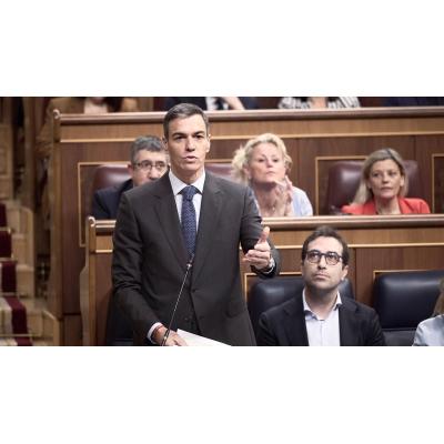 Sánchez dice que el pacto extremeño PP-Vox da una "patada a la Constitución" al "violar" el principio de igualdad