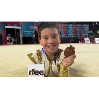 El gimnasta alevín que lleva a Ansoáin al podio nacional: roza la plata en una importante competición