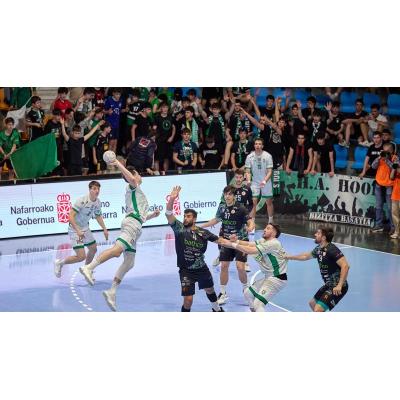 Fotos de la eliminatoria de Copa del Rey entre Anaitasuna y Bathco Torrelavega
