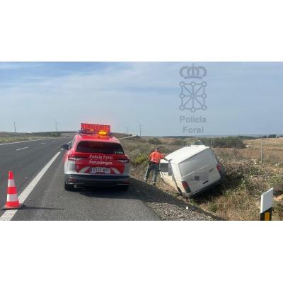 Se sale en la autopista y da positivo en tres drogas