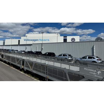 El nuevo tren de Volkswagen Navarra que puede trasladar hasta 200 coches a la semana