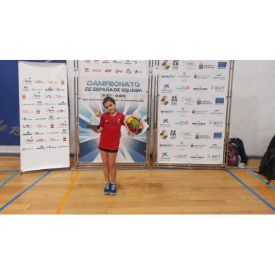 La niña navarra que asombra al squash nacional tras ganar dos Campeonatos de España ante rivales mayores