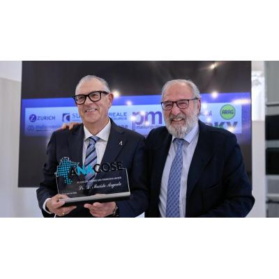 Los corredores de seguros de Navarra entregan a Maciste Argente el XV Premio San Francisco Javier
