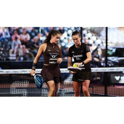 Los navarros Martina Calvo, Jon Sanz y Aimar Goñi ponen contra las cuerdas a los top del pádel en Bruselas
